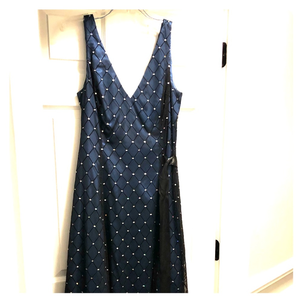 Chadwick’s cocktail dress tea length. Worn once.